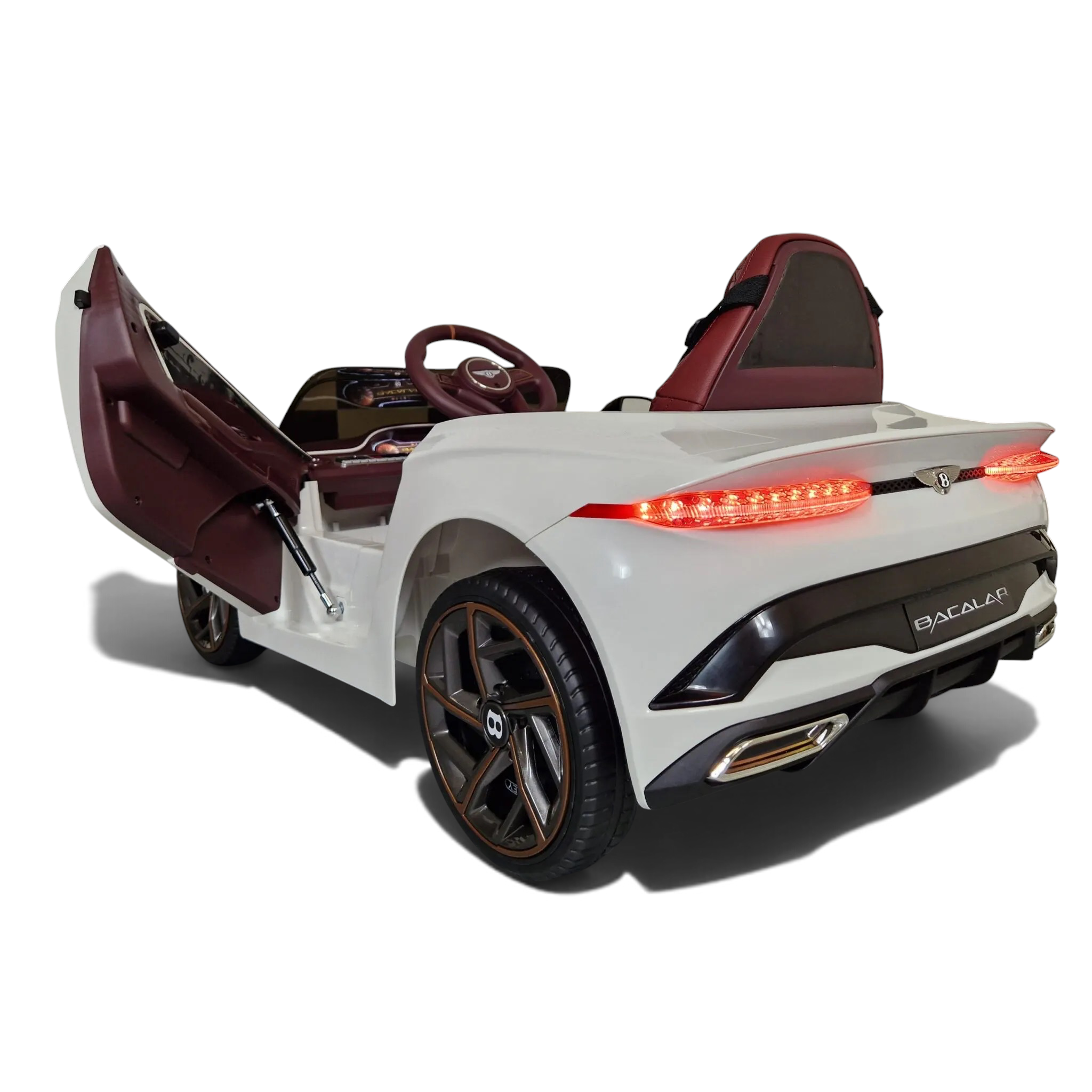 Voiture électrique enfant Petit Pilote Bentley Bacalar blanche avec portes papillon ouvertes et feux arrière allumés