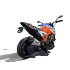 Moto électrique enfant Petit Pilote KTM 1290 Superduke rouge et blanche avec pneus EVA et roulettes latérales
