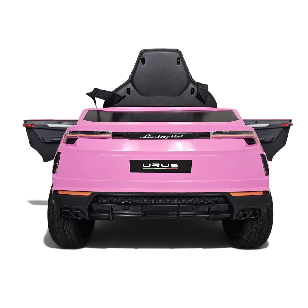 Vue arrière de la voiture électrique pour enfant Petit Pilote Lamborghini Urus rose avec phares et logo distinctifs