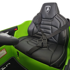 Siège en cuir noir avec ceinture de sécurité dans la voiture électrique pour enfant Petit Pilote Lamborghini Urus verte