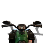 Vue rapprochée du guidon et du tableau de bord du quad électrique enfant Petit Pilote avec motif camouflage