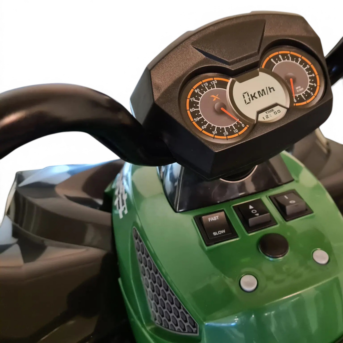 Tableau de bord du quad électrique enfant Petit Pilote Phyton avec indicateurs de vitesse et boutons de contrôle