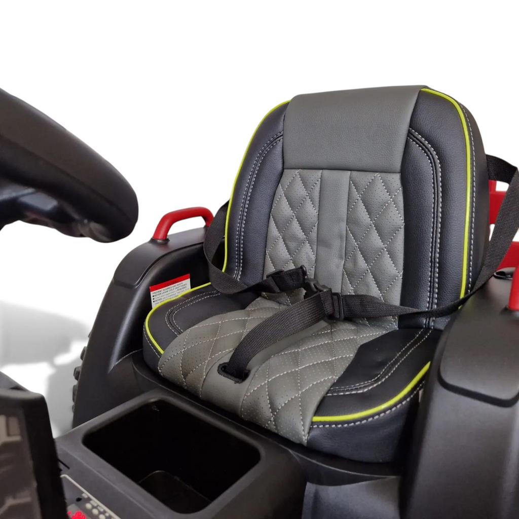 Siège en cuir matelassé gris et noir avec ceinture de sécurité pour tracteur électrique enfant Petit Pilote