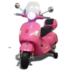 Scooter électrique enfant Petit Pilote Vespa GTS rose avec pare-brise, siège en cuir et coffre arrière