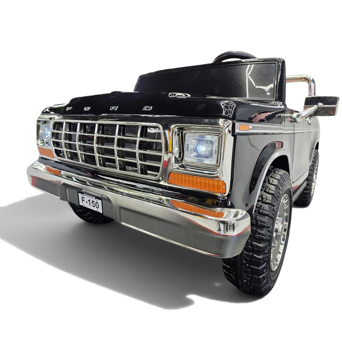 Voiture électrique enfant Ford F-150 Classic 24V noir métallisé 2 places chez Odecare avec calandre chromée