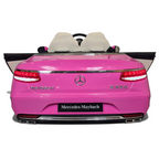 Vue arrière de la voiture électrique pour enfant Petit Pilote Mercedes S650 rose avec feux LED et logo Maybach