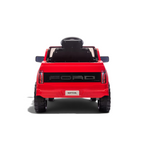 Vue arrière de la voiture électrique enfant Petit Pilote Ford Raptor rouge avec phares LED et logo Ford sur le hayon